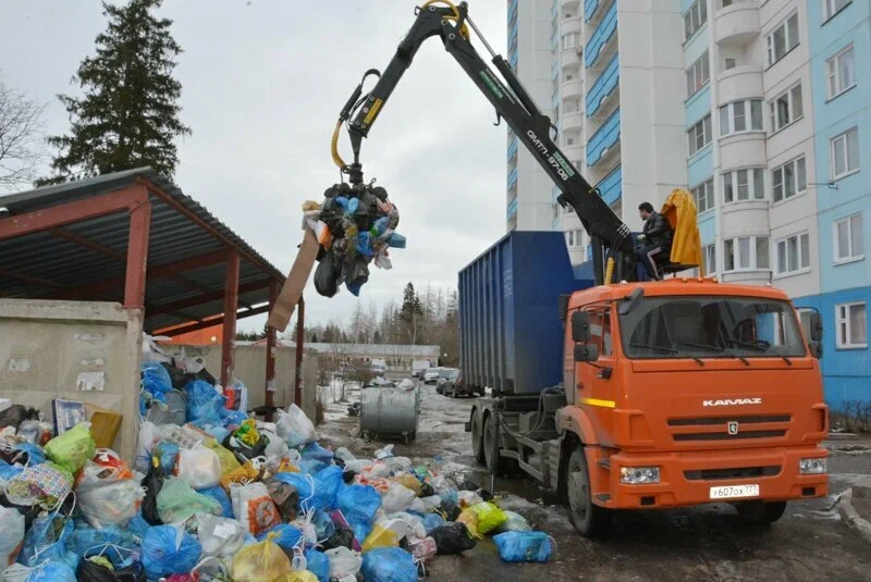 Вывоз бытового мусора в Рязани с погрузкой в октябре