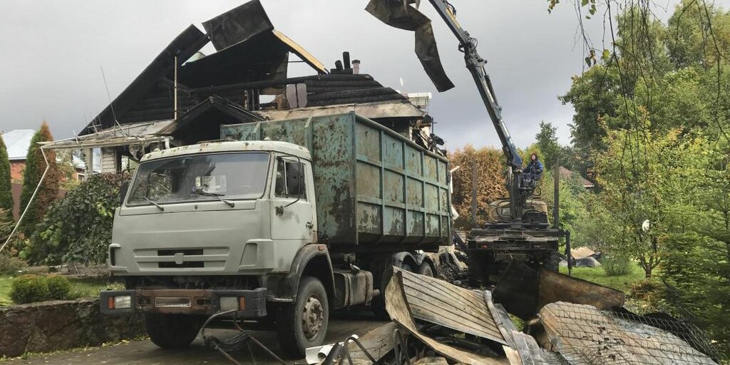 Вывоз мусора после пожара с утилизацией в Рязани в октябре