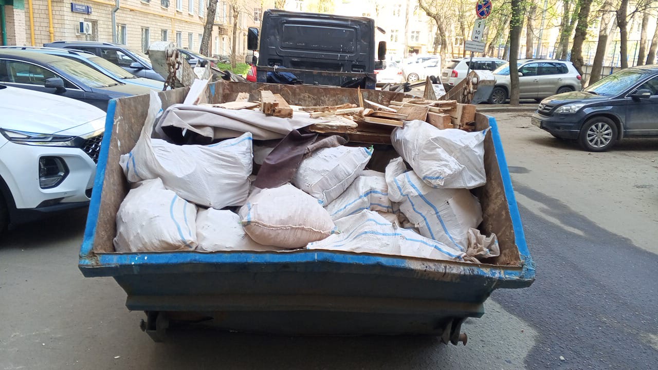 Вывоз мусора из магазина в Рязани в октябре