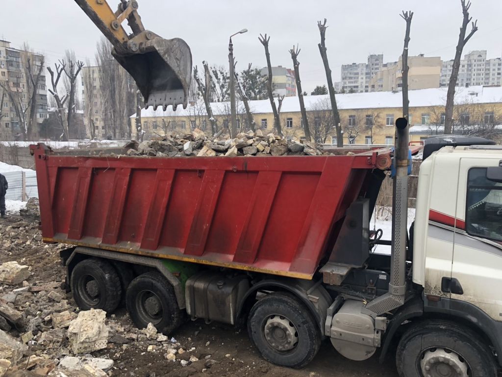 Вывоз мусора Камазом в Рязани в октябре