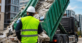 Вывоз строительного мусора в Рязани: услуги лицензированной компании — ПроМусор